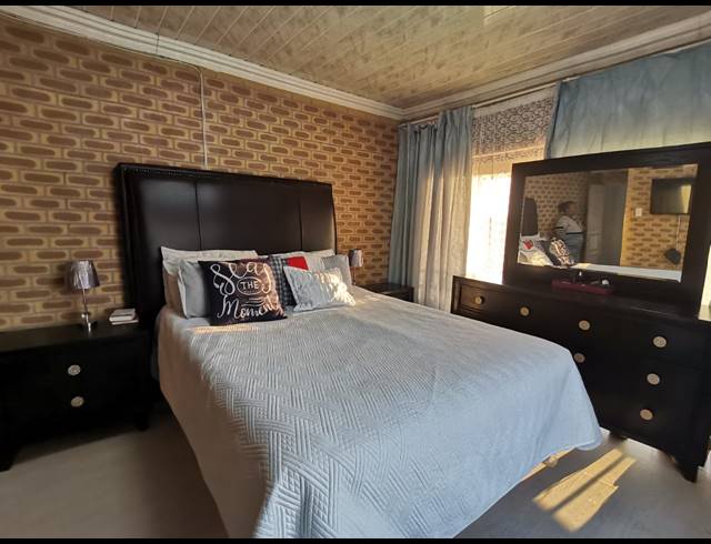 3 BEDROOM HOUSE FOR SALE IN EVATON WEST